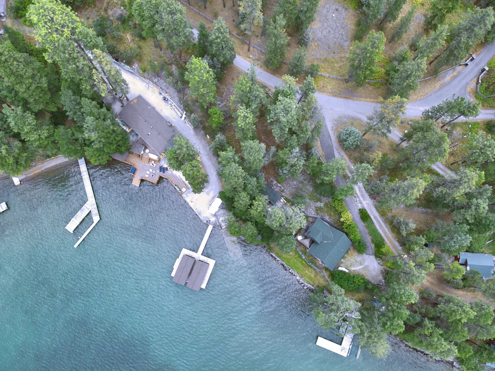 Eagle's Bluff Lakeside House — lakefront retreat on sheltered Flathead Lake frontage