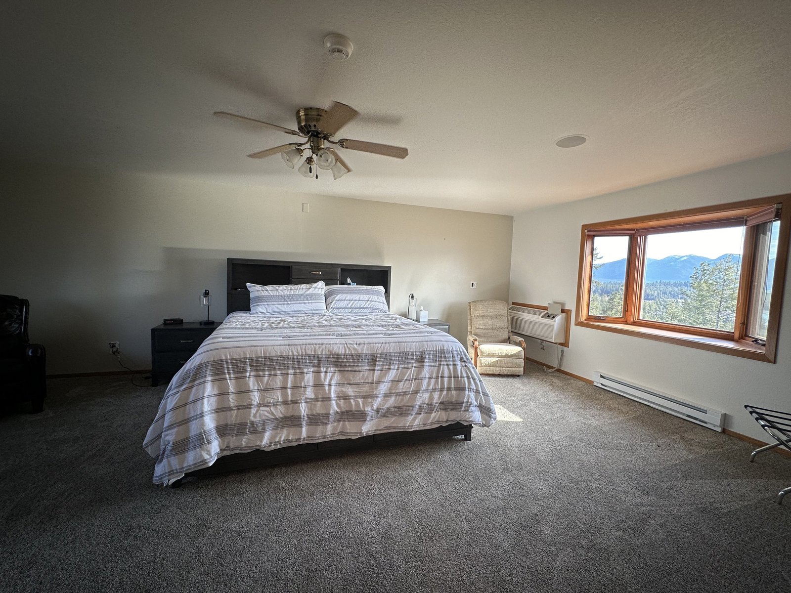 Luxury bathroom with custom finishes in Eagle's Bluff Main House