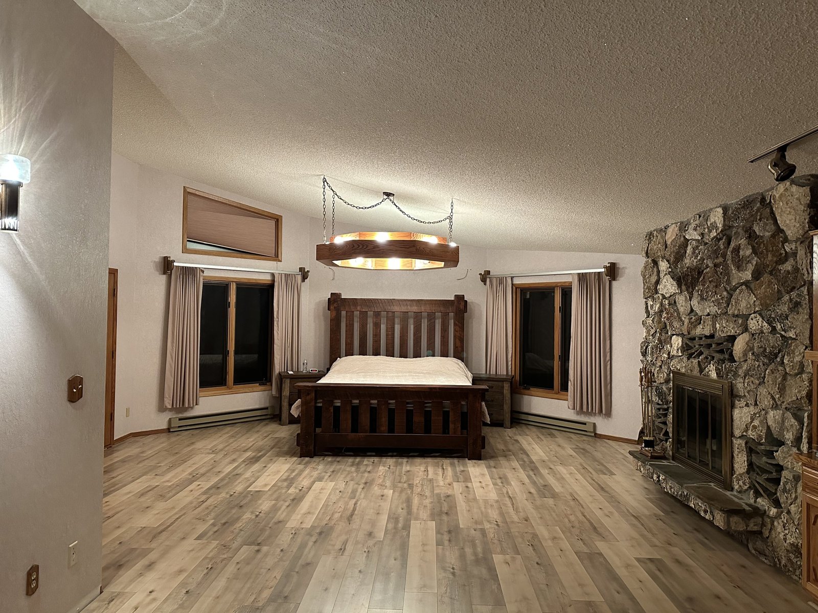 Resort-level amenities inside Eagle's Bluff Main House on Flathead Lake